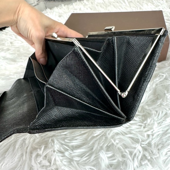 Burberry long wallet *READ* - Picture 10 of 15